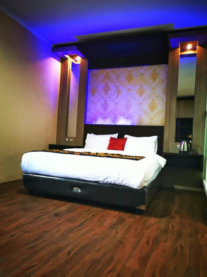 Oyo 822 Hotel Mukti Jaya Purwokerto Exterior photo