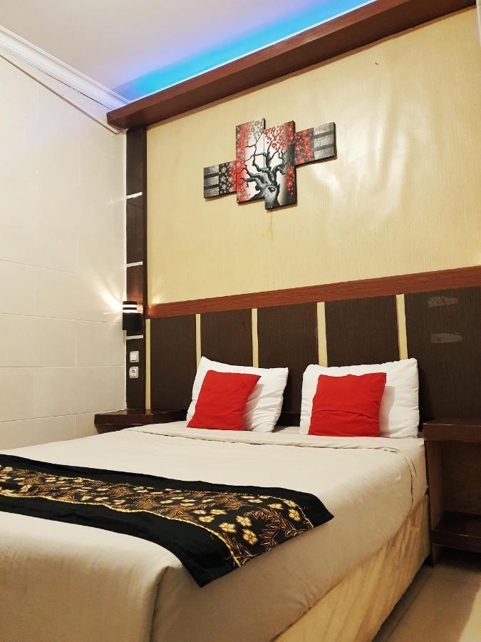 Oyo 822 Hotel Mukti Jaya Purwokerto Exterior photo