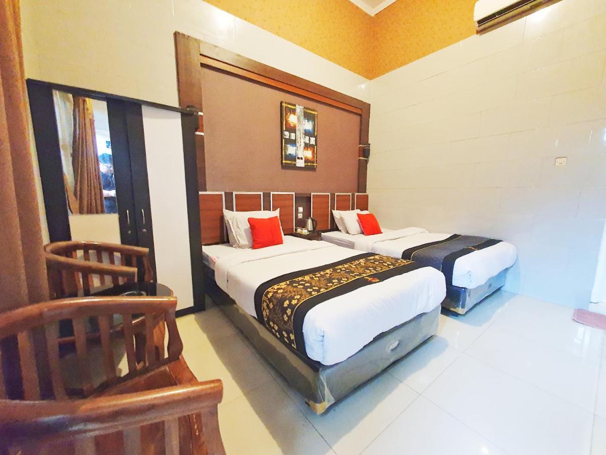 Oyo 822 Hotel Mukti Jaya Purwokerto Exterior photo